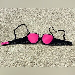 La Senza 32A lightly lined balconnet bra